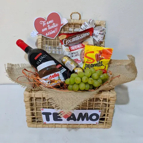 🍇❤️ Cesta Te Amo – Amor & Sabores